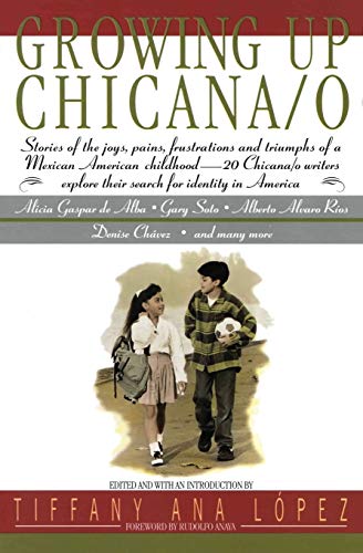 9780380724192: Growing Up Chicana/o