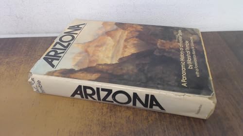 Stock image for Arizona : A Panoramic History of a Frontier State for sale by Better World Books