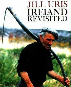 Imagen de archivo de Ireland Revisited a la venta por Gulf Coast Books