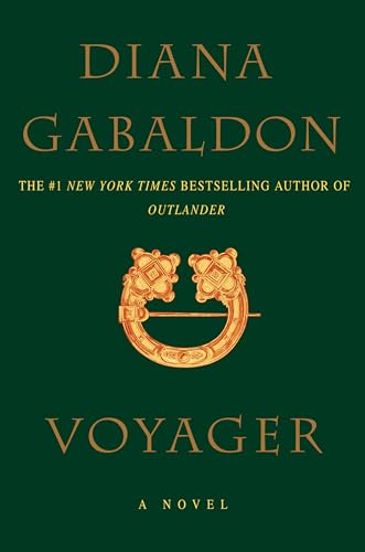 Beispielbild fr Voyager (Outlander) zum Verkauf von BooksRun