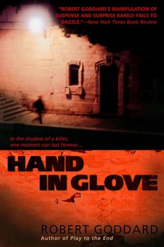 Beispielbild fr Hand in Glove : A Novel zum Verkauf von Better World Books