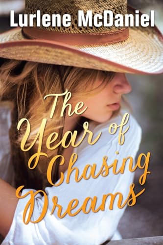 Imagen de archivo de The Year of Chasing Dreams (Luminous Love) a la venta por Jenson Books Inc