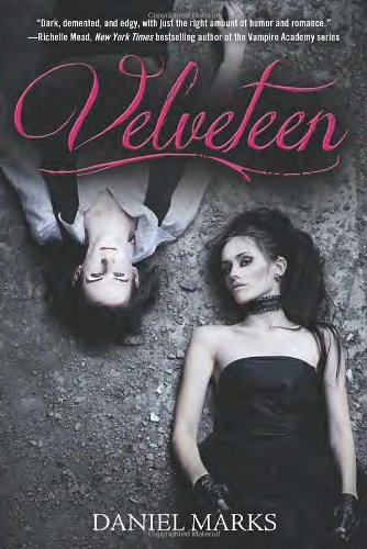 Imagen de archivo de Velveteen a la venta por Better World Books