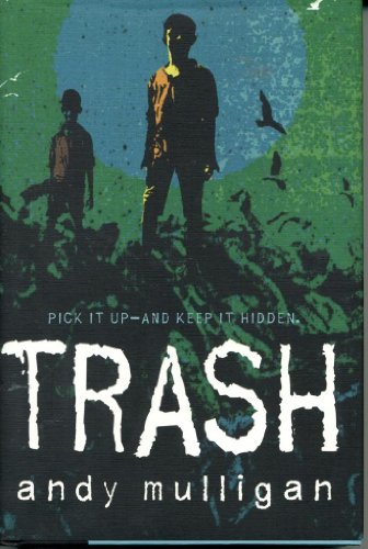 Imagen de archivo de Trash a la venta por Better World Books