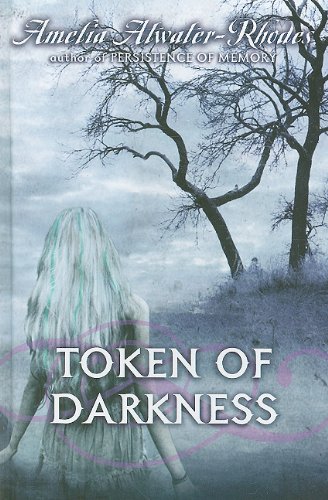 9780385906708: Token of Darkness (Den of Shadows)