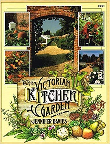 Beispielbild fr Davies: The ?victorian? Kitchen Garden zum Verkauf von WorldofBooks