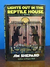 9780393027846: Lights Out in the Reptile House: A Novel