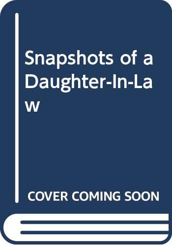 9780393042559: Snapshots of a Daughter-In-Law