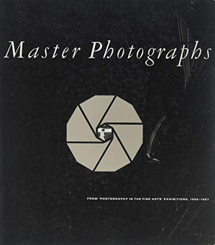 Beispielbild fr Master Photographs zum Verkauf von Books From California