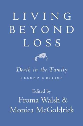 9780393704389: Living Beyond Loss: Death in the Family