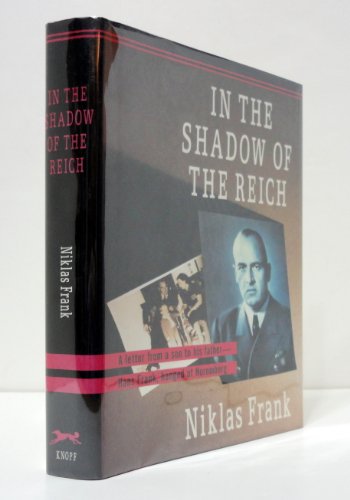 Imagen de archivo de In The Shadow Of The Reich a la venta por Friends of  Pima County Public Library