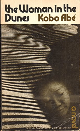 Imagen de archivo de The Woman in the Dunes a la venta por Jenson Books Inc