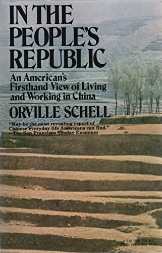 9780394725185: In the People's Republic: An American's First-Hand View of Living and Working in China