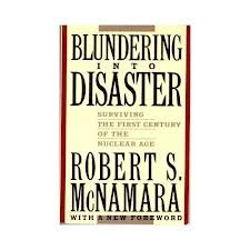 Beispielbild fr Blundering into Disaster : Surviving the First Century of the Nuclear Age zum Verkauf von Better World Books