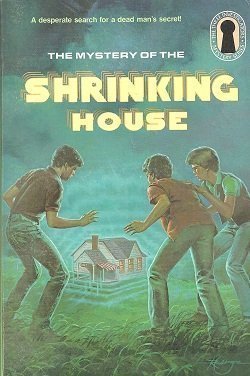 Imagen de archivo de Mystery of the Shrinking House a la venta por ThriftBooks-Dallas