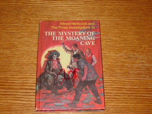 9780394914237: Alfred Hitchcock and the Three Investigators in Mystery of the Moaning Cave