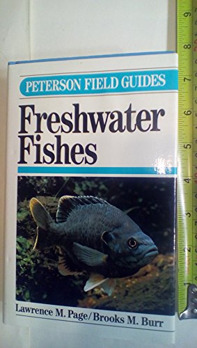 Stock image for Field Guide to Freshwater Fishes: North America, North of Mexico (Peterson Field Guide Series) for sale by Blue Vase Books