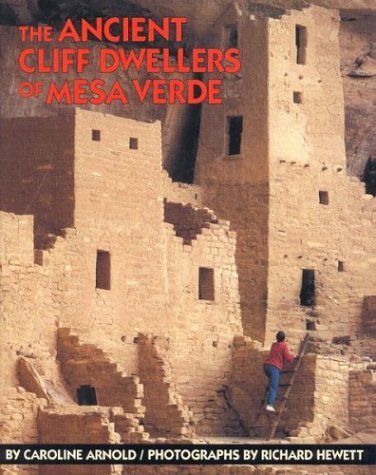 9780395562413: The Ancient Cliff Dwellers of Mesa Verde