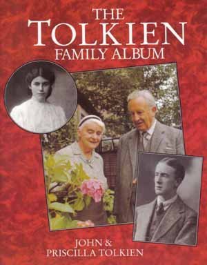 9780395599389: The Tolkien Family Album