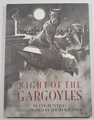 Imagen de archivo de Night of the Gargoyles a la venta por Wonder Book