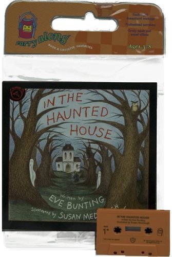 9780395720899: In the Haunted House (Carry Along)