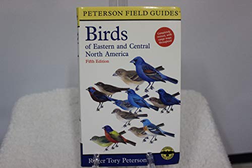 Imagen de archivo de A Peterson Field Guide to the Birds of Eastern and Central North America (Peterson Field Guides) a la venta por Goodwill of Colorado