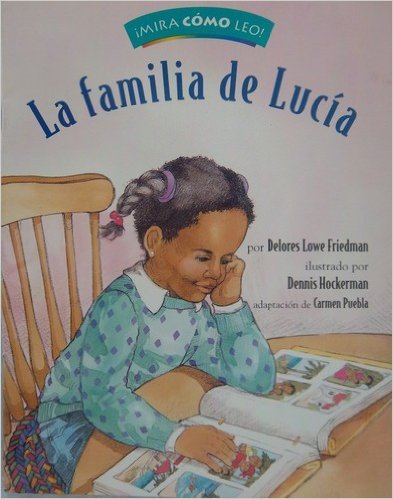 Stock image for La Familia de Lucia (Invitaciones) for sale by -OnTimeBooks-