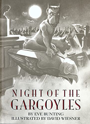 Beispielbild fr Night of the Gargoyles zum Verkauf von SecondSale