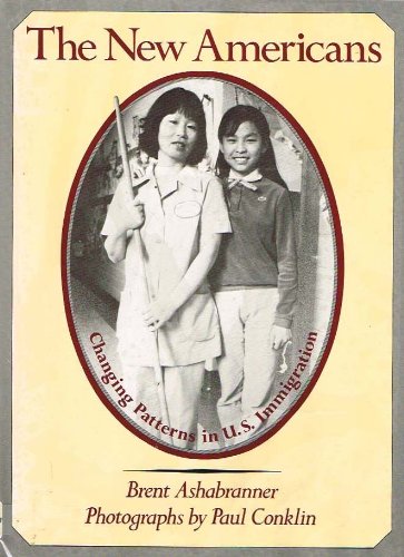 Imagen de archivo de New Americans a la venta por Booketeria Inc.