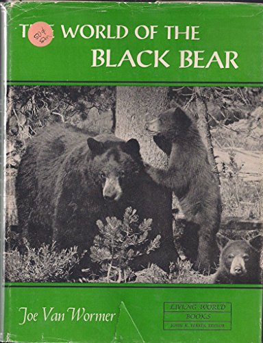 Beispielbild fr World of the Black Bear zum Verkauf von Night Heron Books