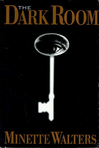 Imagen de archivo de The Dark Room (Large Print Edition) a la venta por BookHolders