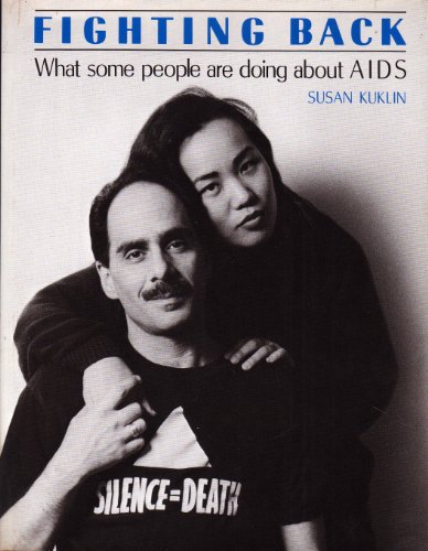 Beispielbild fr Fighting Back : What Some People Are Doing about AIDS zum Verkauf von Better World Books