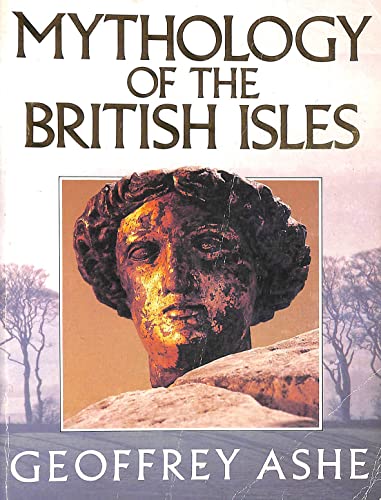 9780413665409: Mythology of the British Isles