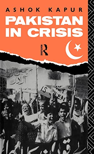 9780415000628: Pakistan in Crisis