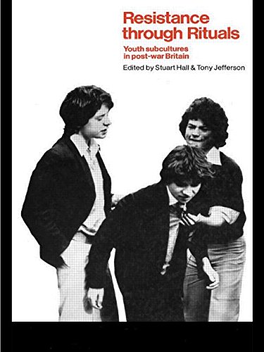 Beispielbild fr Resistance Through Rituals: Youth Subcultures in Post-War Britain (Cultural Studies Birmingham) zum Verkauf von WorldofBooks