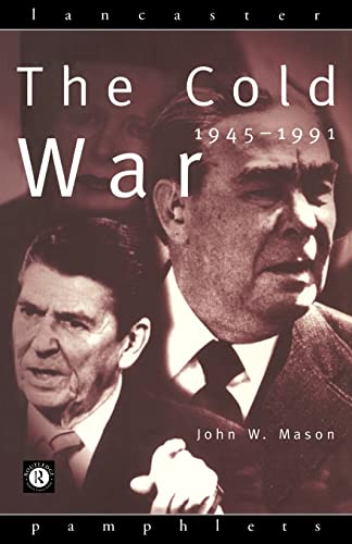 9780415142786: The Cold War: 1945-1991 (Lancaster Pamphlets)
