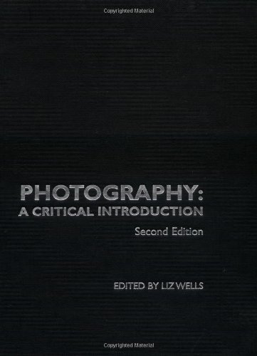 Imagen de archivo de Photography : Critical Introduction a la venta por Better World Books Ltd