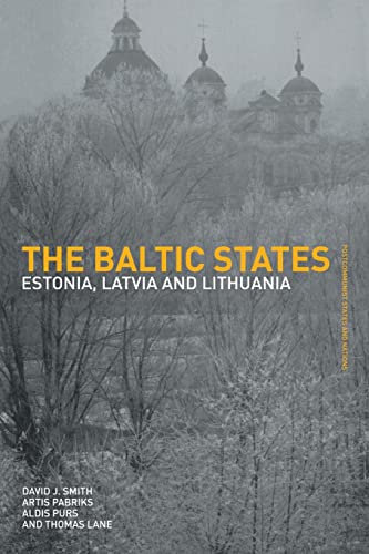 Imagen de archivo de The Baltic States: Estonia, Latvia and Lithuania (Postcommunist States and Nations) a la venta por Chiron Media