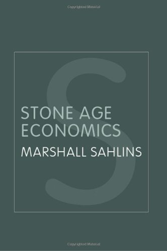 Imagen de archivo de Stone Age Economics a la venta por ThriftBooks-Dallas