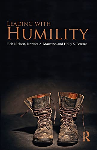 Imagen de archivo de Leading with Humility a la venta por Chiron Media