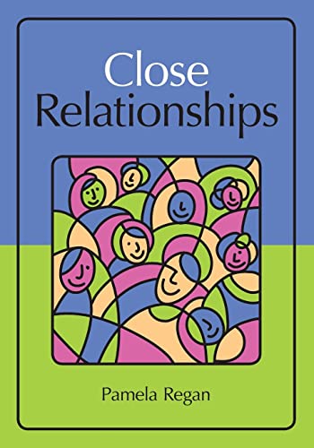 Imagen de archivo de Close Relationships a la venta por Byrd Books