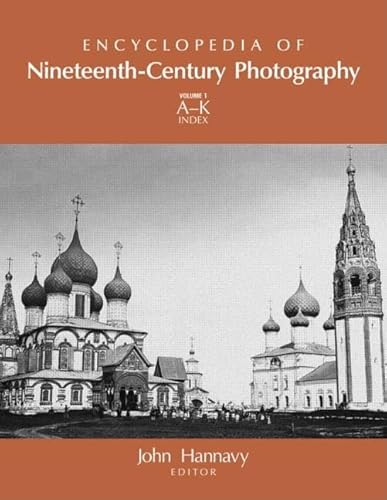 Beispielbild fr Encyclopedia of Nineteenth-Century Photography zum Verkauf von Revaluation Books