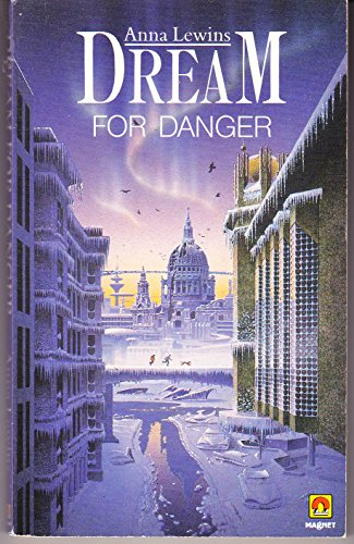 Imagen de archivo de Dream for Danger. Paperback a la venta por Deichkieker Bcherkiste