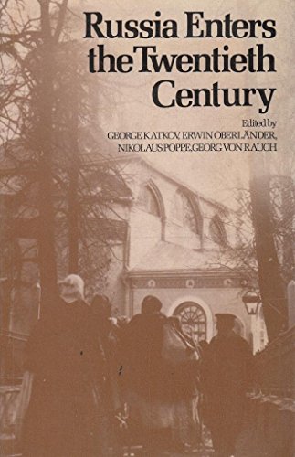 Imagen de archivo de Russia Enters the 20th Century (University Books) a la venta por WorldofBooks
