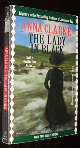 Beispielbild fr Lady in Black zum Verkauf von ThriftBooks-Atlanta