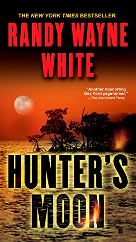9780425220375: Hunter's Moon (A Doc Ford Novel)