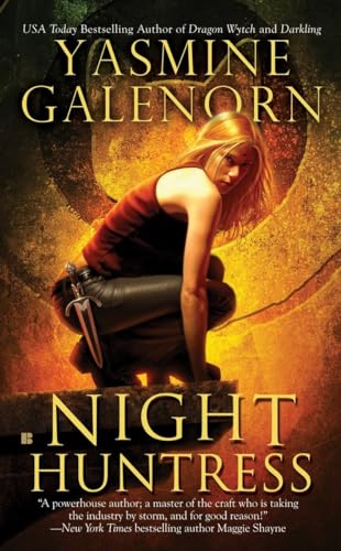 9780425225462: Night Huntress (Sisters of the Moon, Book 5)