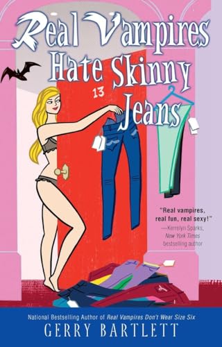 9780425245620: Real Vampires Hate Skinny Jeans (Real Vampires, 8)