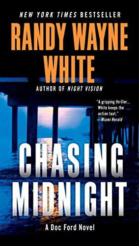 Beispielbild fr Chasing Midnight (A Doc Ford Novel) zum Verkauf von Jenson Books Inc