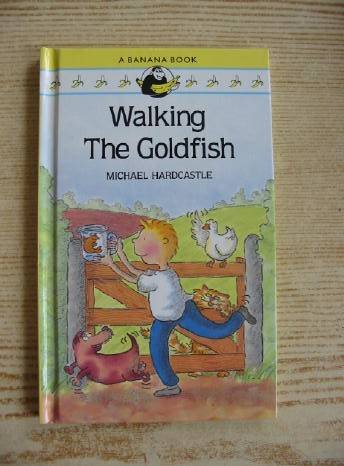 Beispielbild fr Walking the Goldfish (Banana Books) zum Verkauf von WorldofBooks